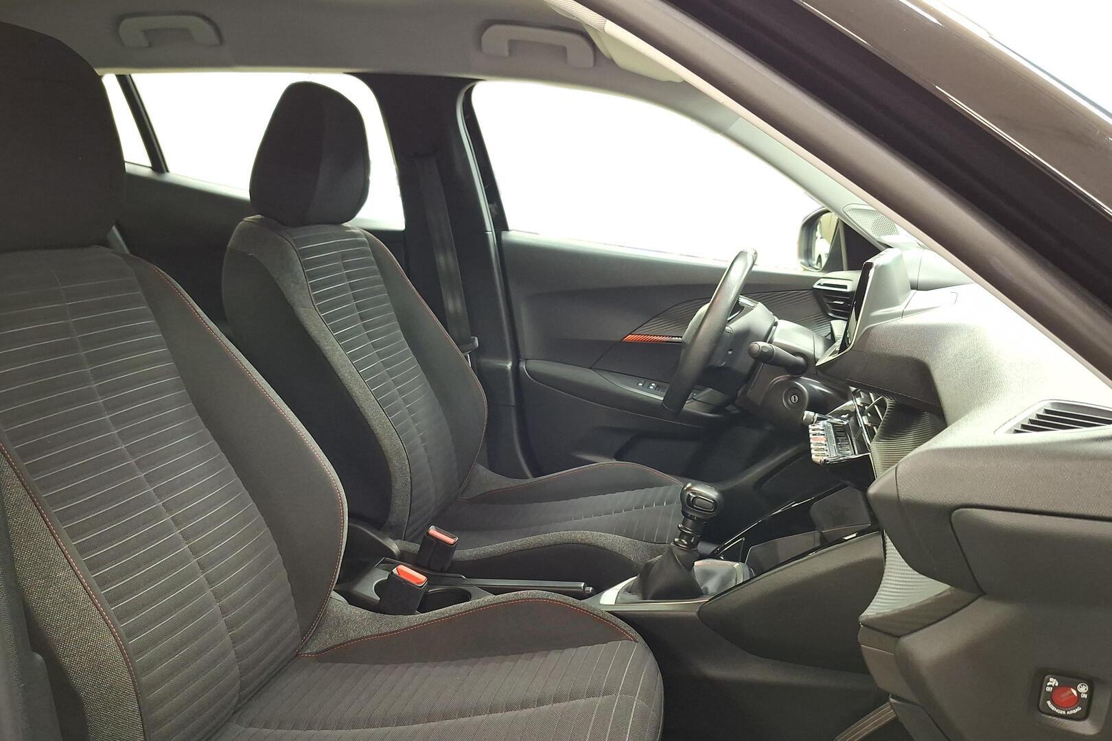 PEUGEOT 2008 2021