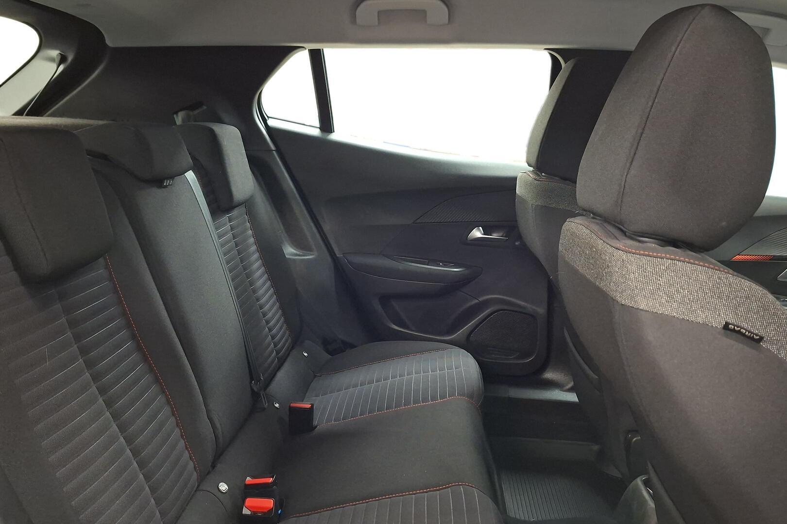 PEUGEOT 2008 2021