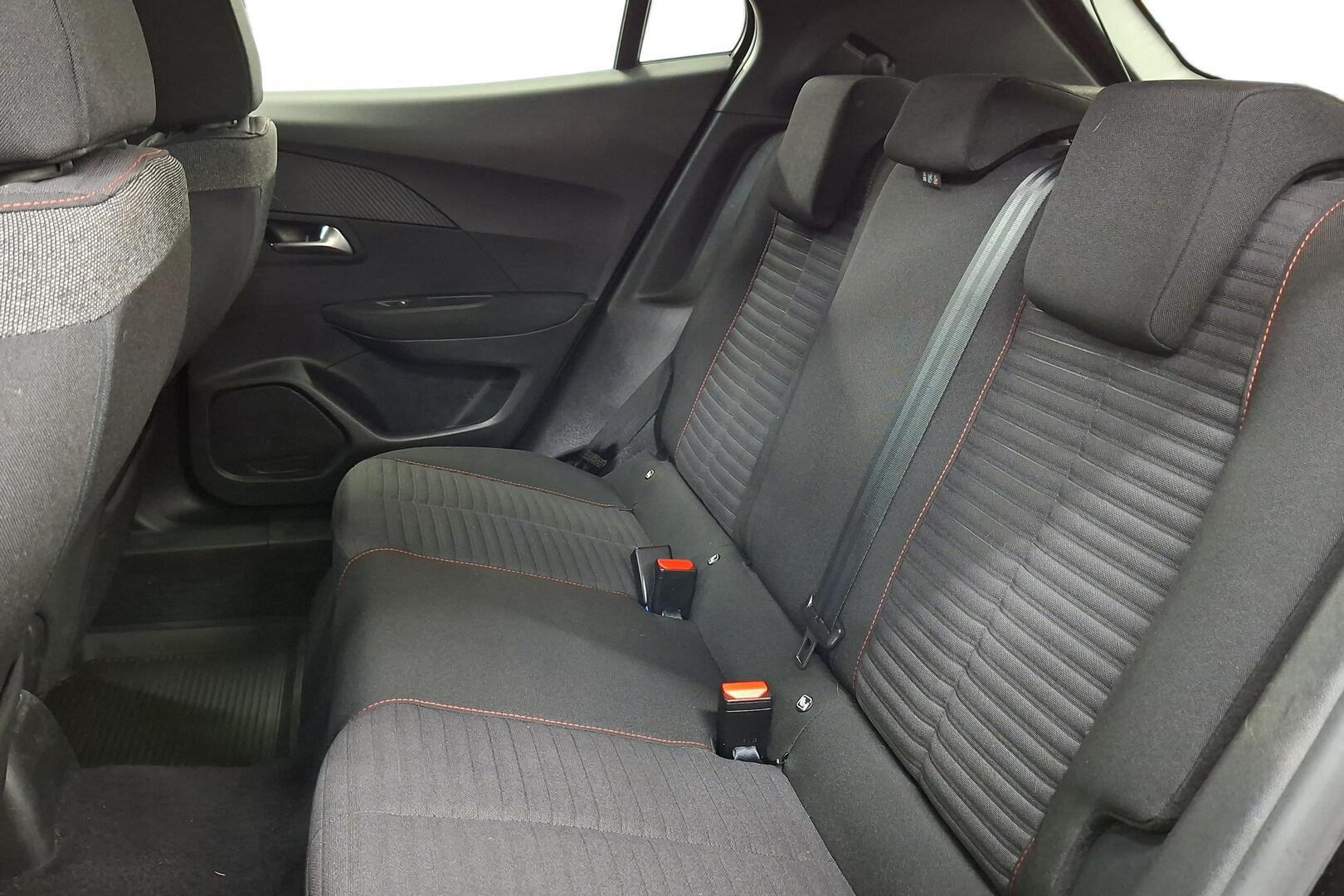 PEUGEOT 2008 2021