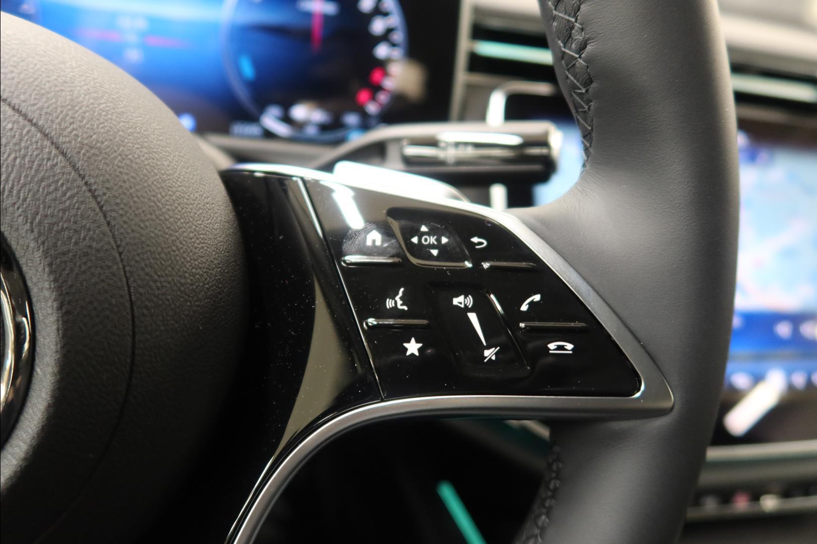 MERCEDES-BENZ E 2026