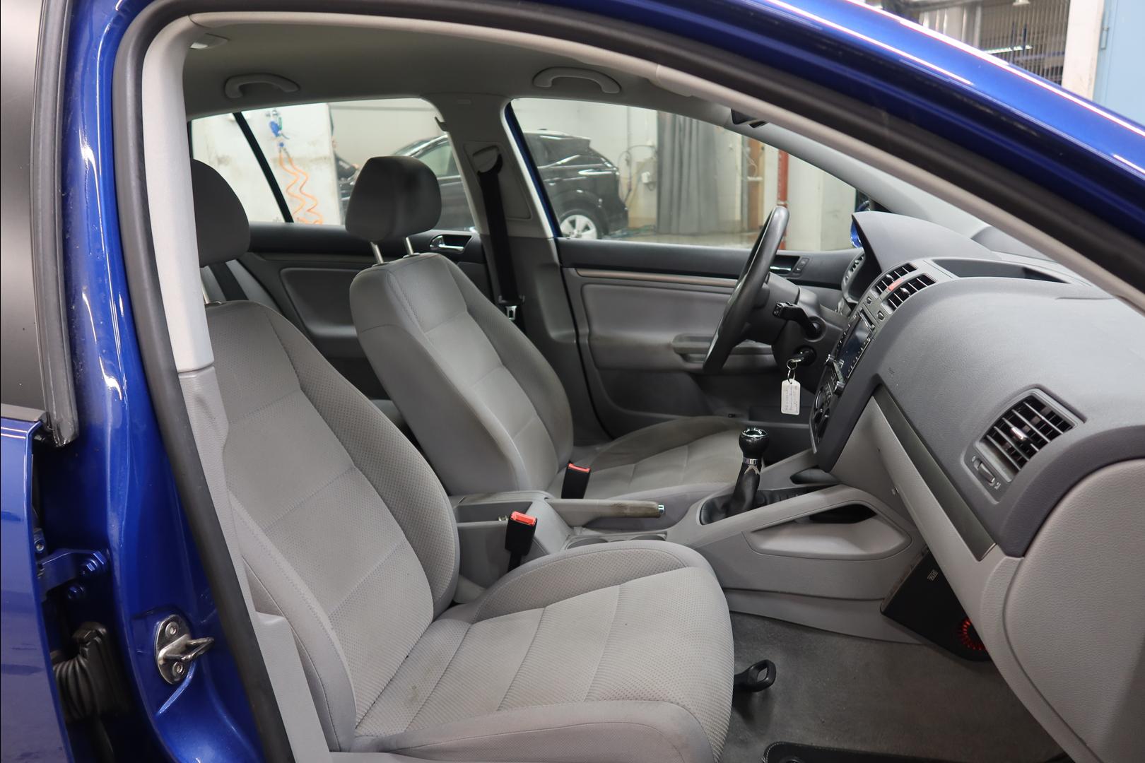 Volkswagen Golf 2005