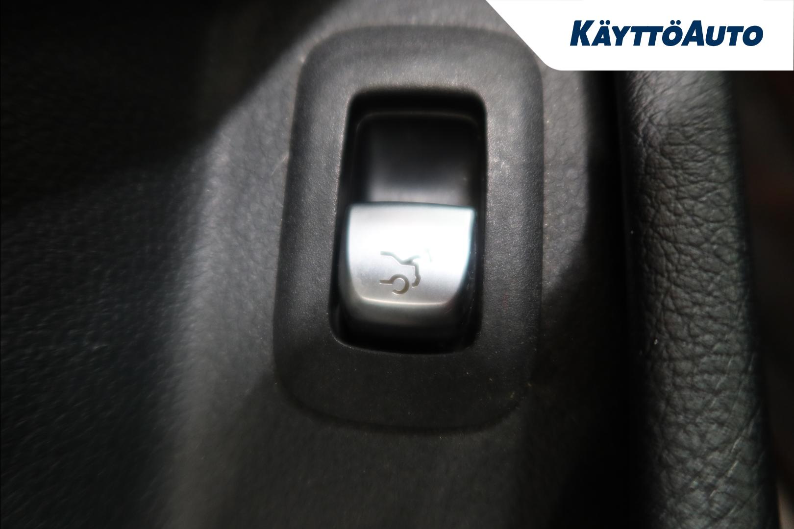 MERCEDES-BENZ C 2016