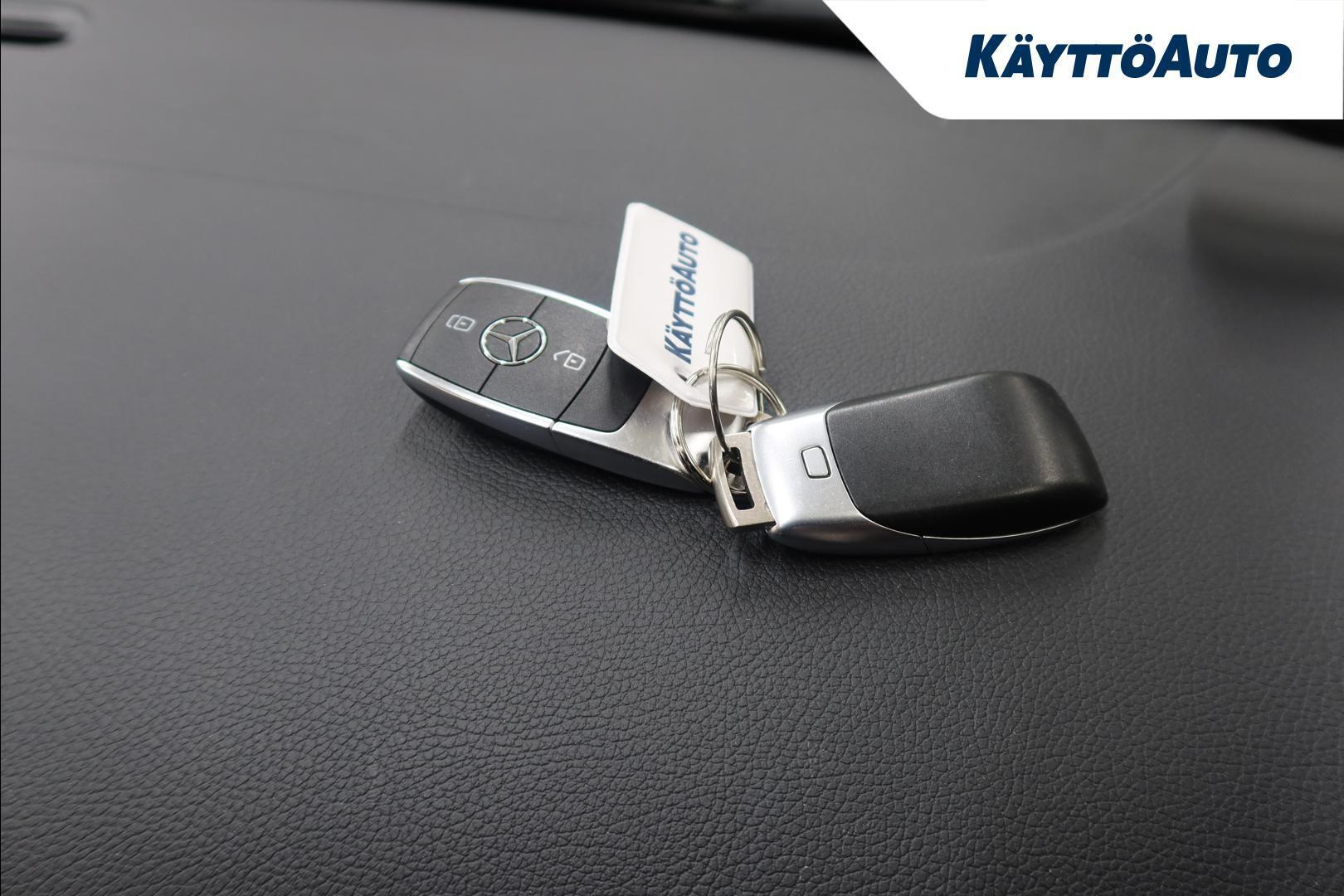 MERCEDES-BENZ A 2022