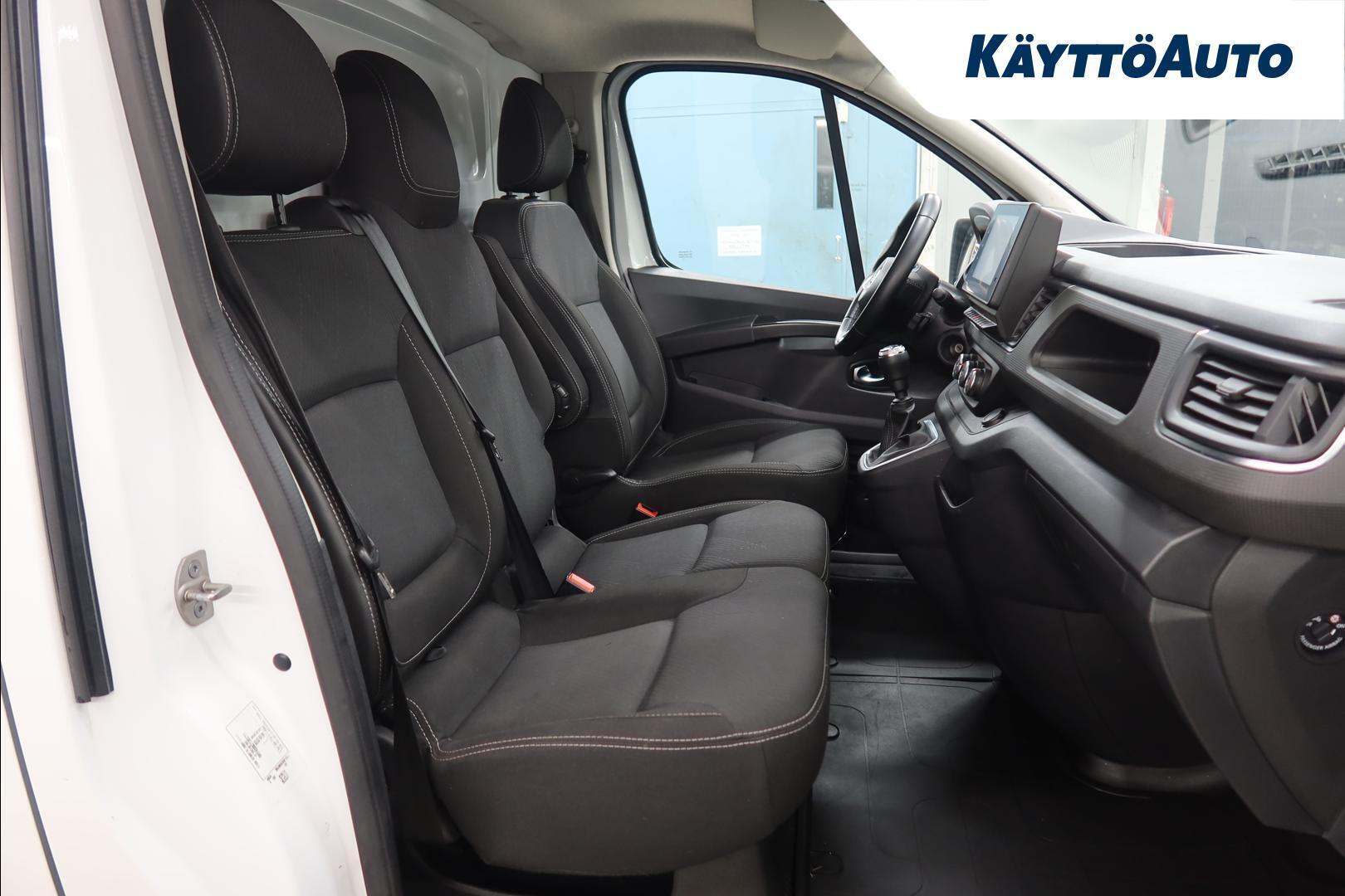 NISSAN Primastar 2023