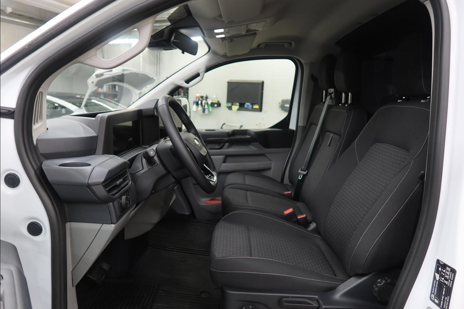 FORD Transit Custom 13
