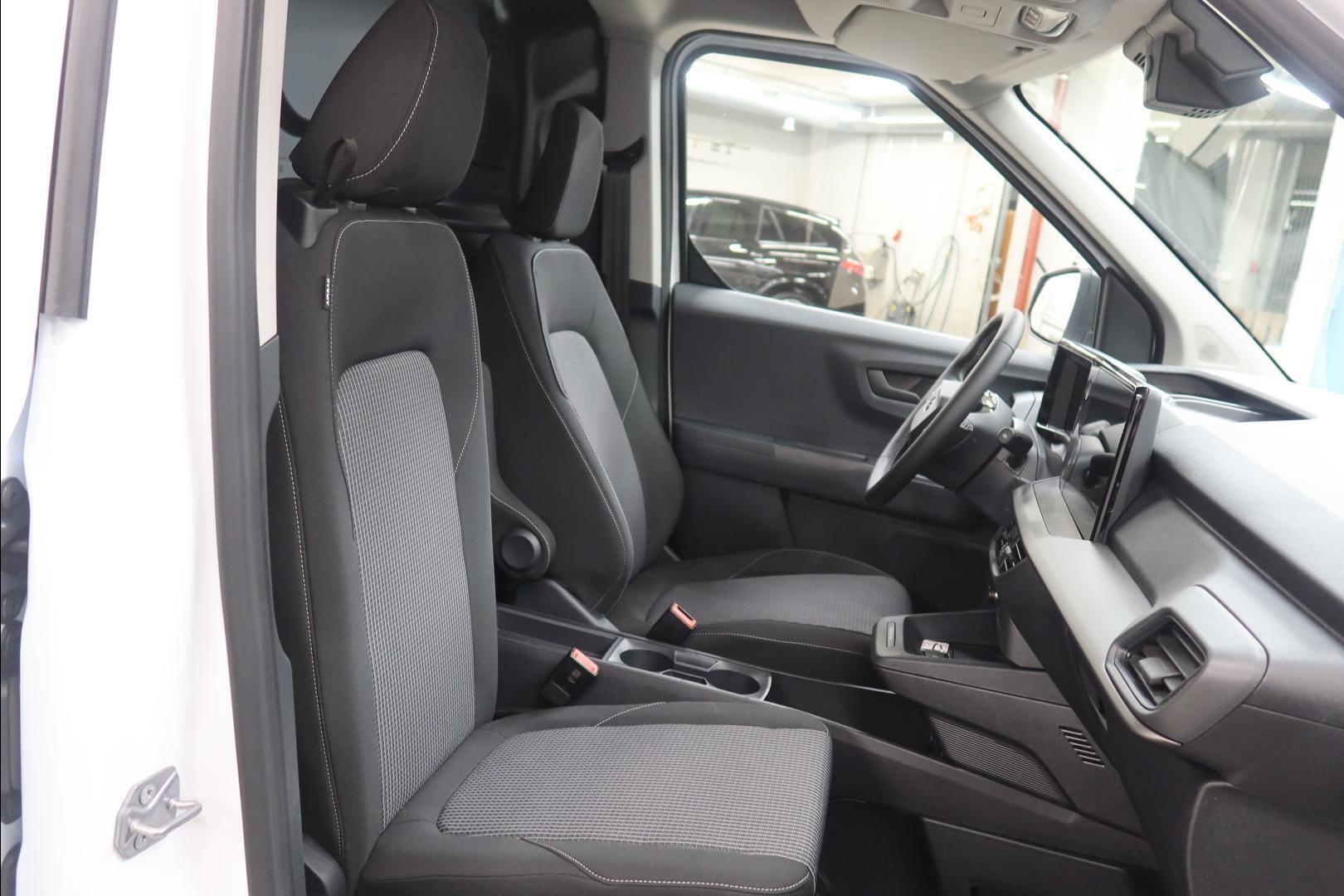 FORD TRANSIT COURIER 2026