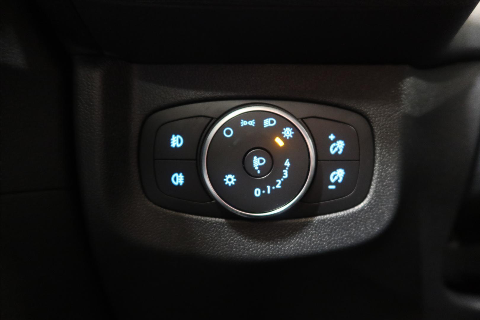 FORD TRANSIT COURIER 2026