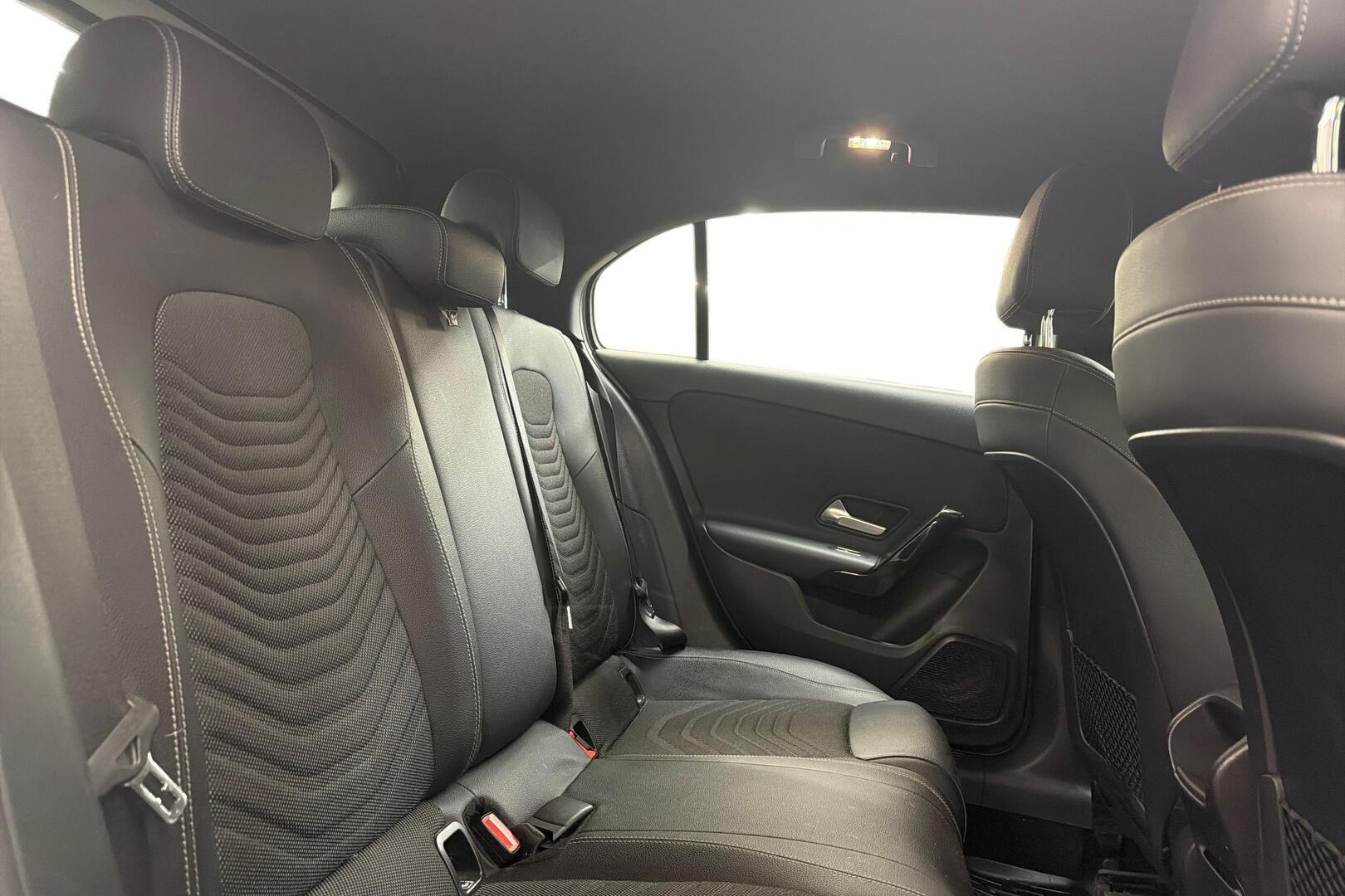 MERCEDES-BENZ A 2019
