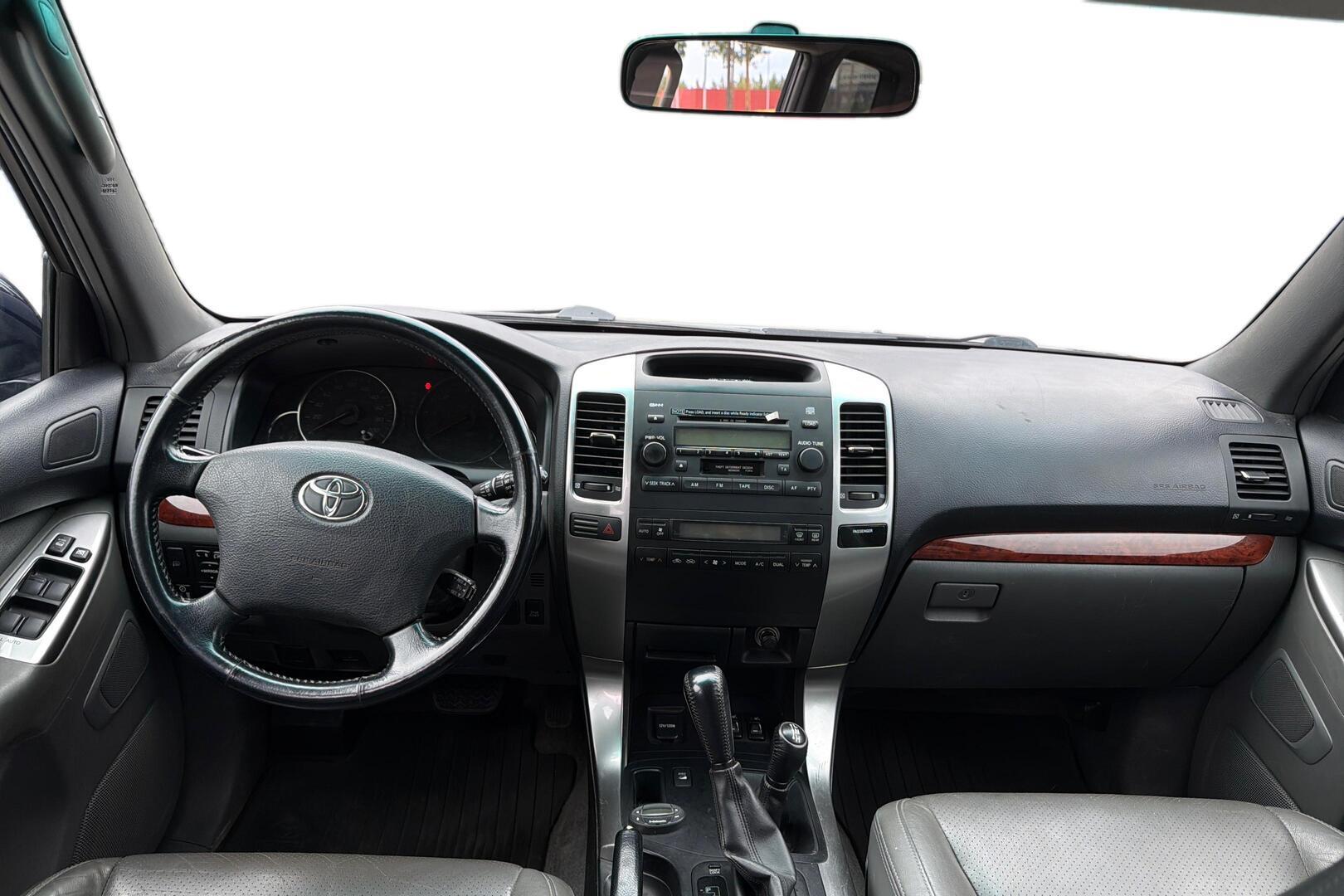 TOYOTA Land Cruiser 2007