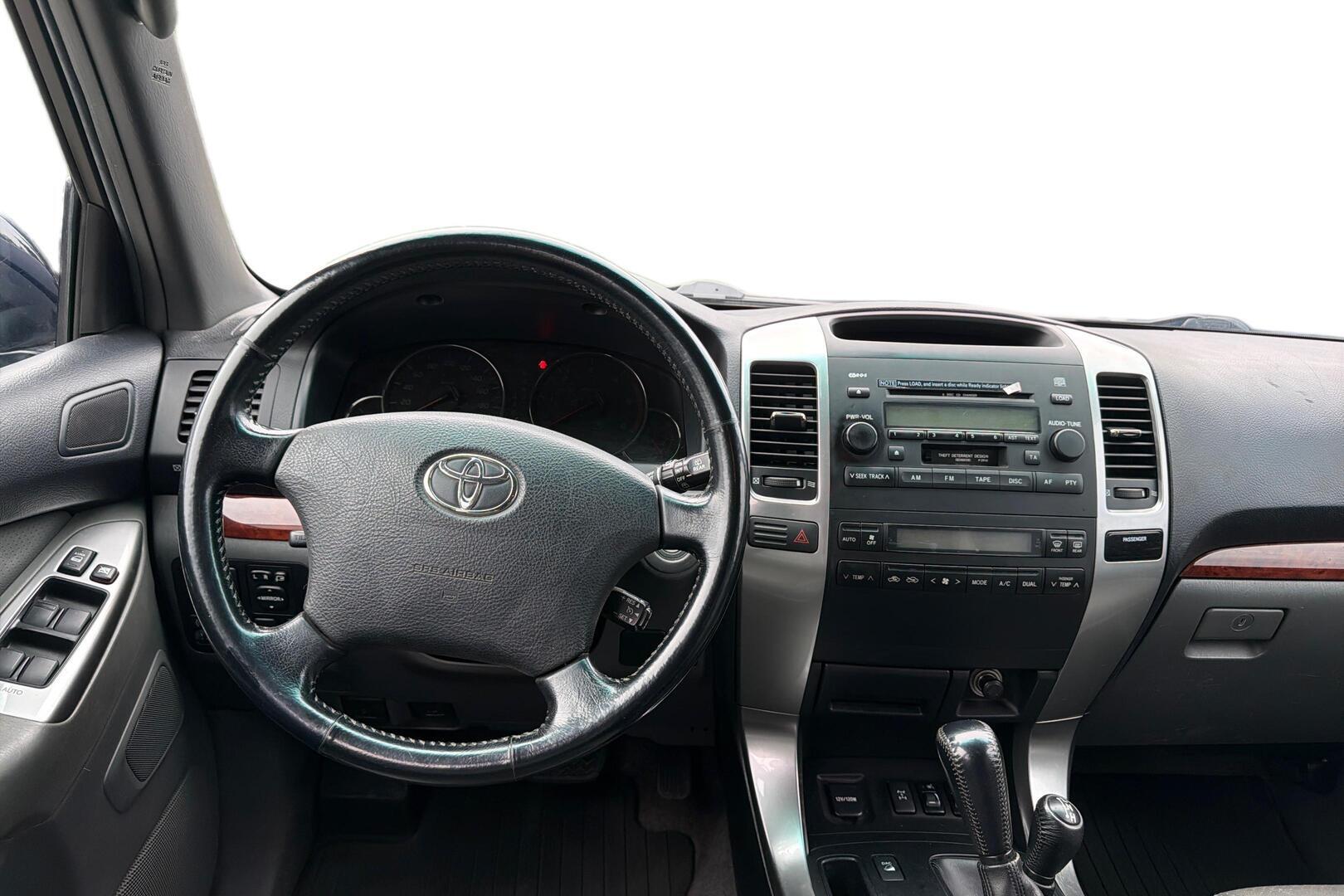 TOYOTA Land Cruiser 2007