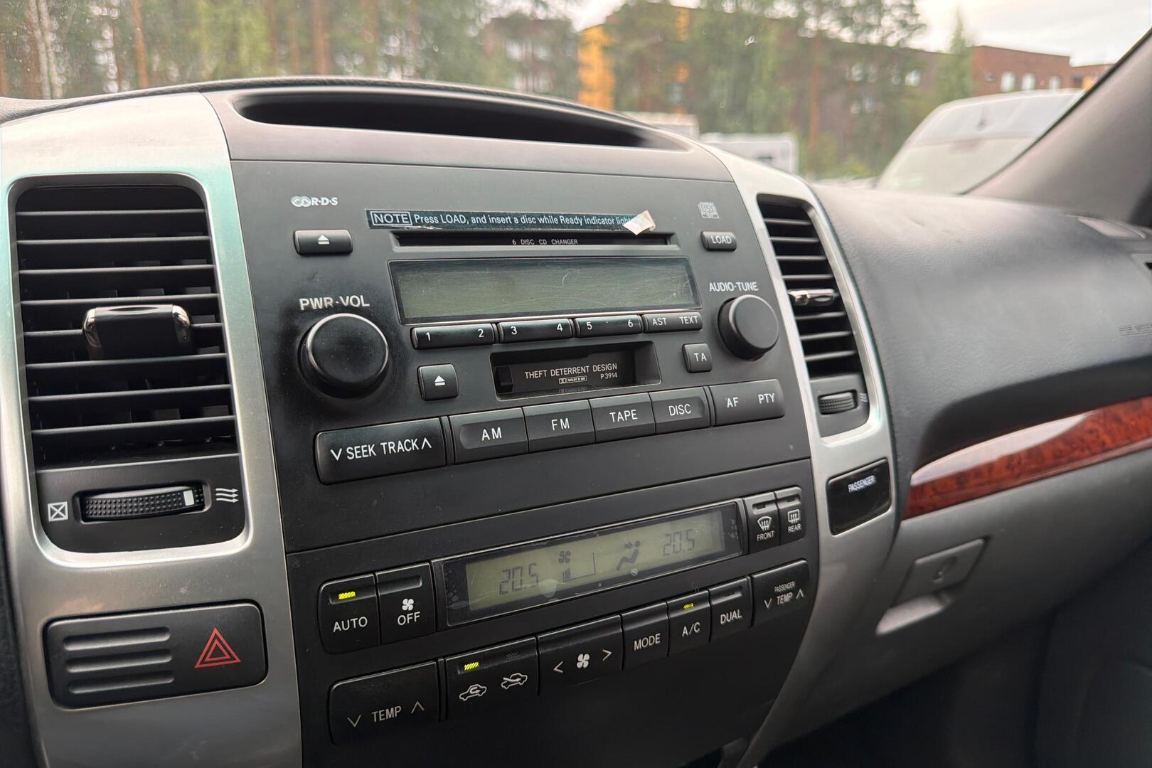 TOYOTA Land Cruiser 2007