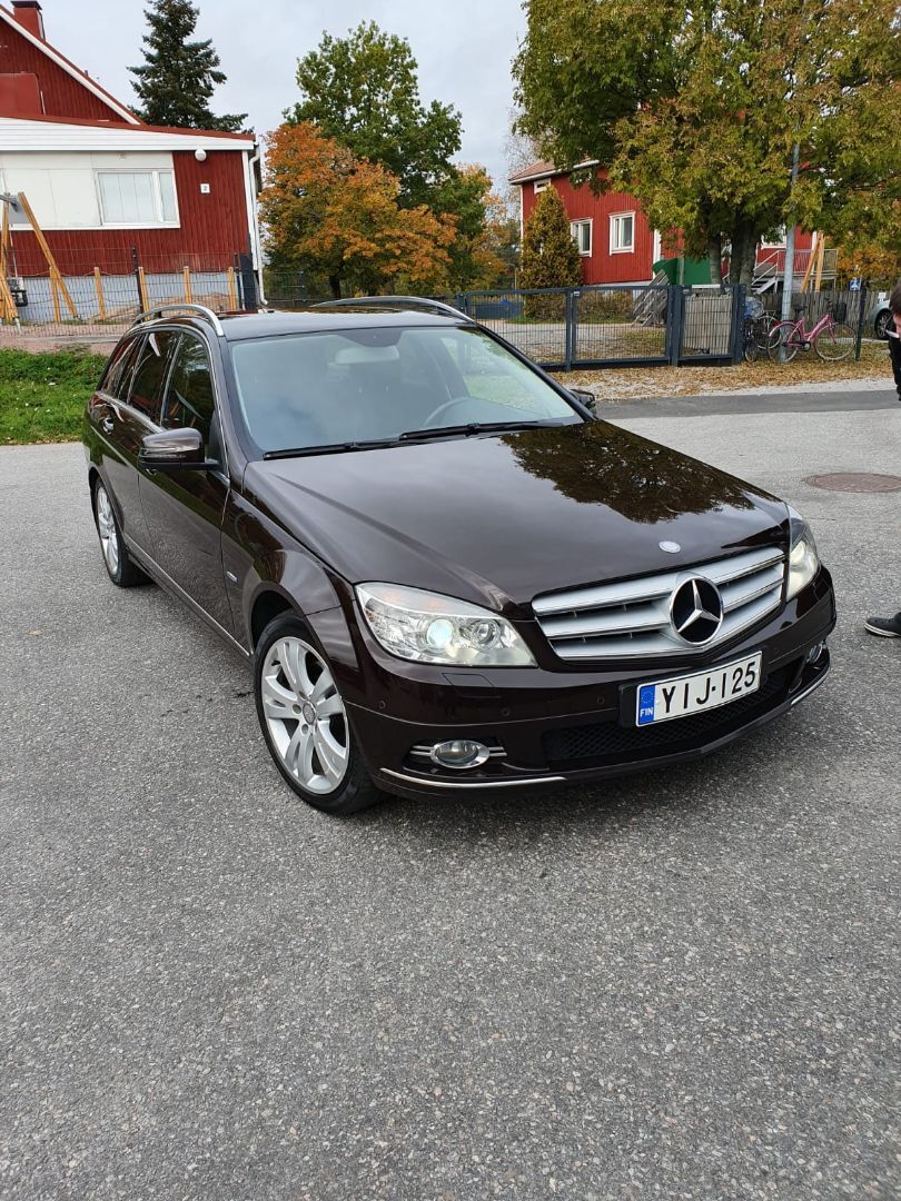 Mercedes-Benz C 2010
