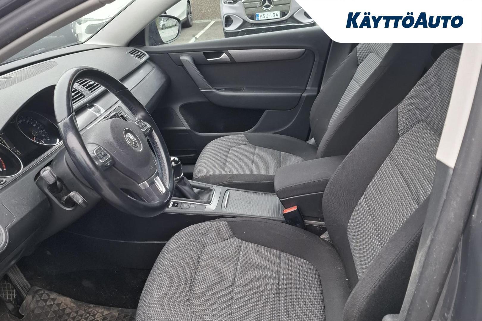 VOLKSWAGEN Passat 2014