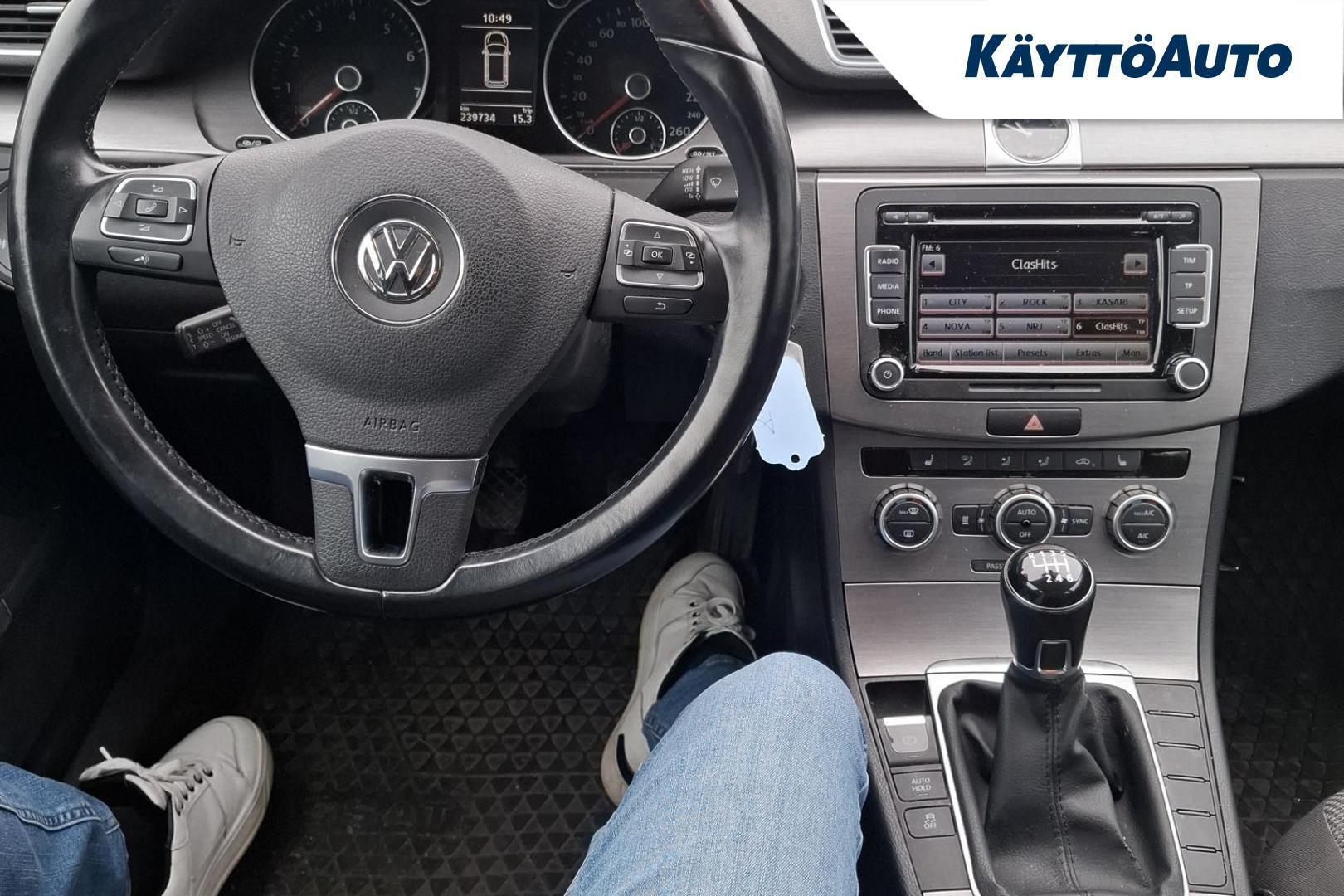 VOLKSWAGEN Passat 2014
