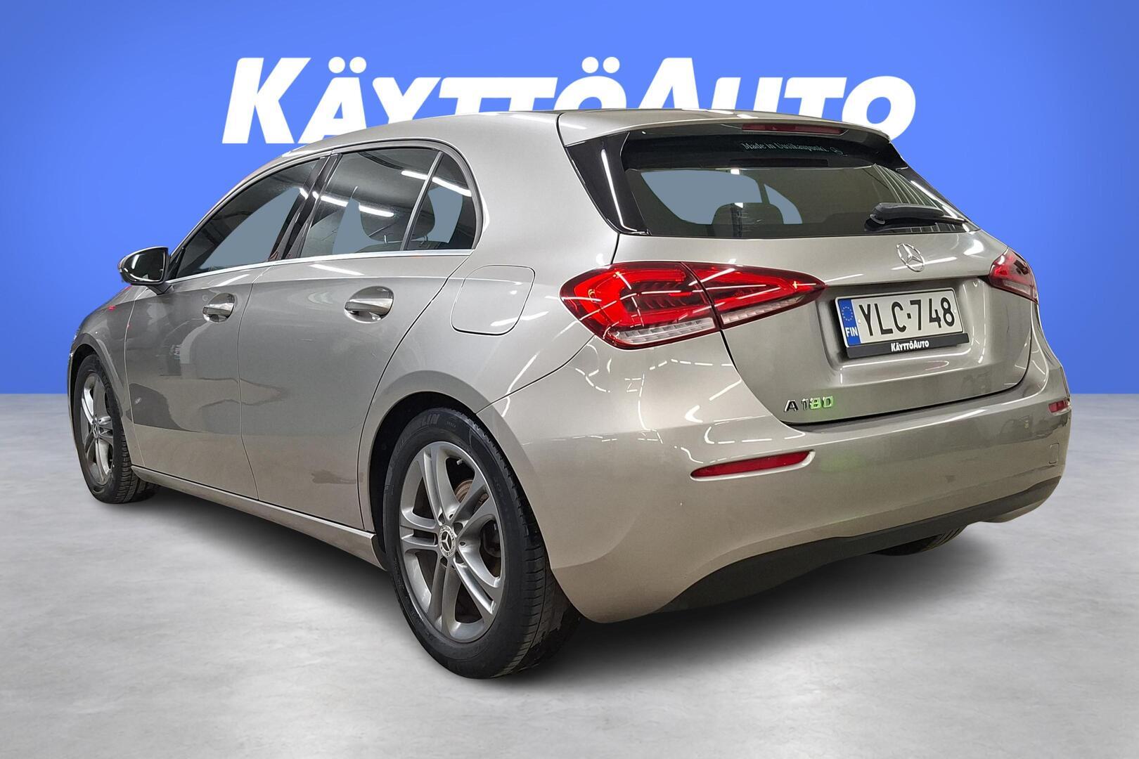 MERCEDES-BENZ A 2019