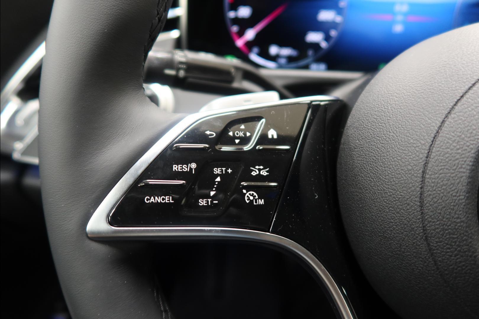 MERCEDES-BENZ E 2026