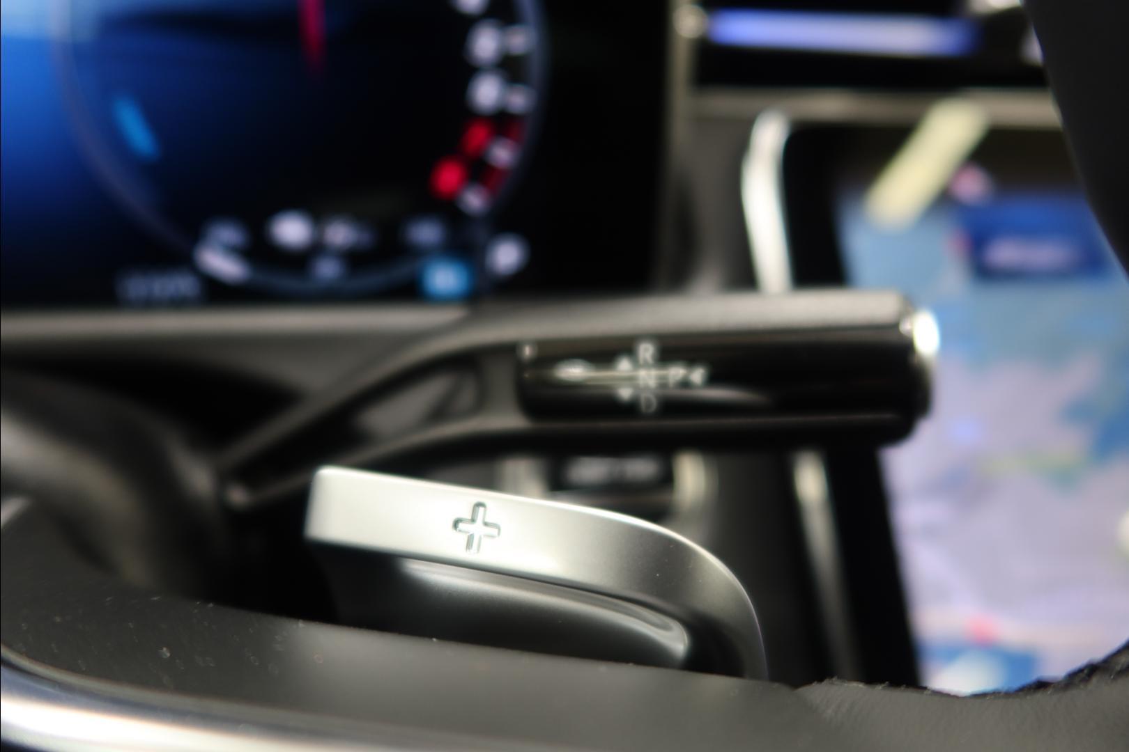 MERCEDES-BENZ E 2026