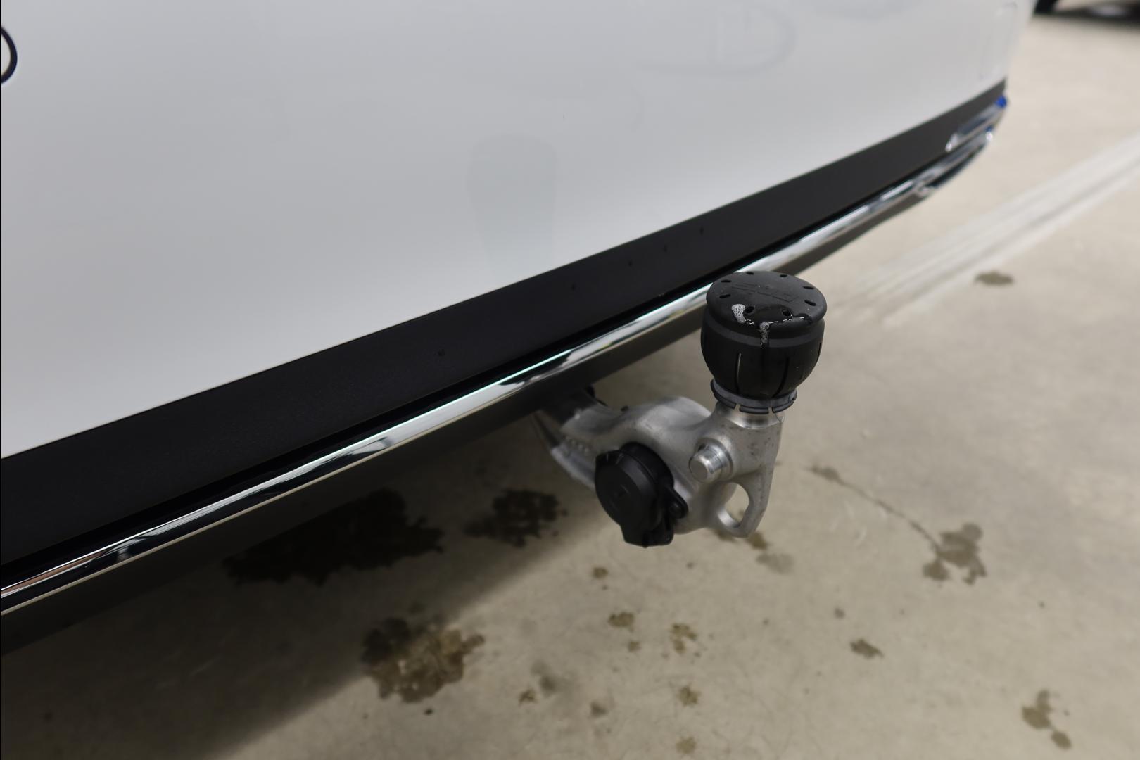 MERCEDES-BENZ E 2026