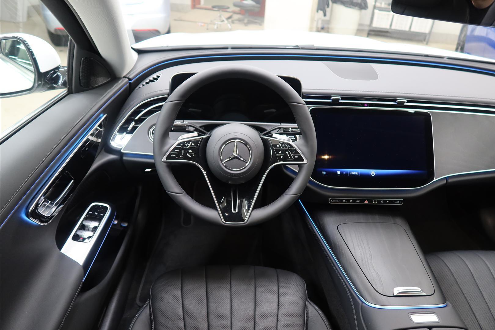 MERCEDES-BENZ E 2026