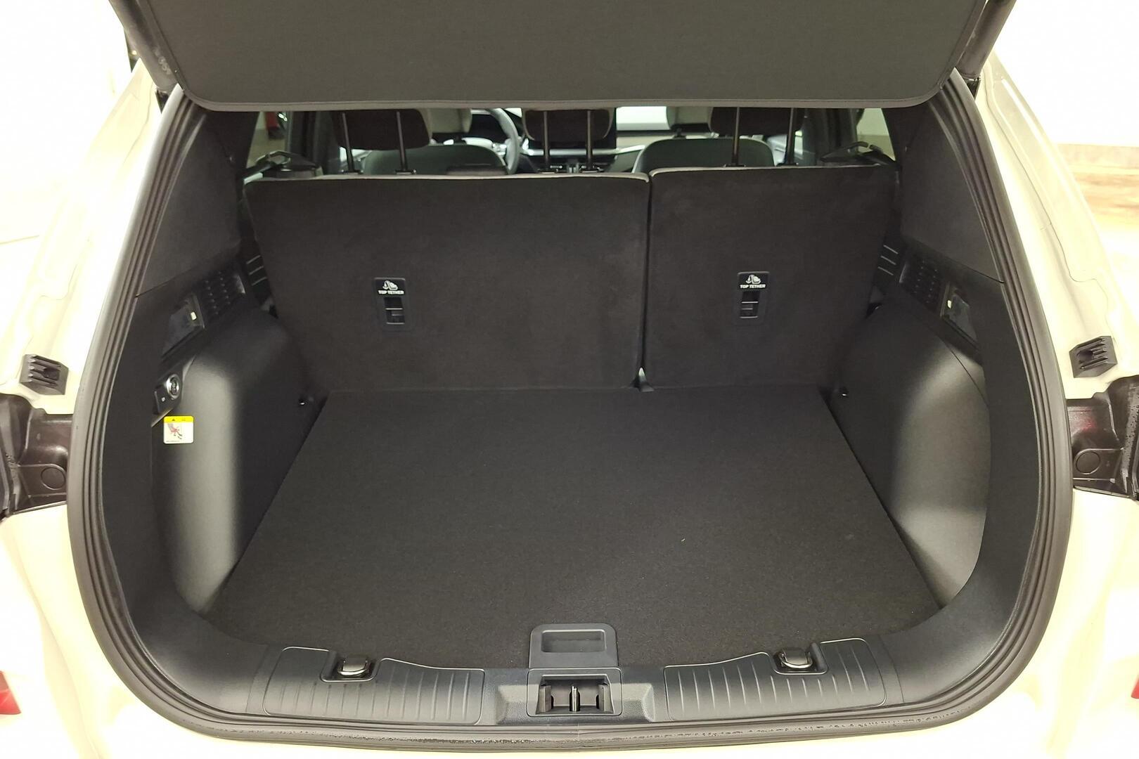 FORD Kuga 2026