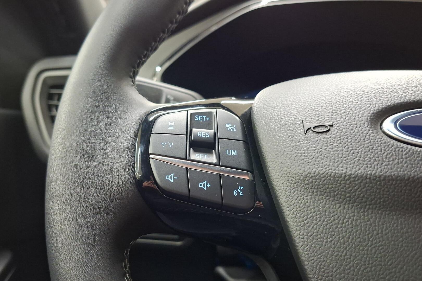FORD Kuga 2026