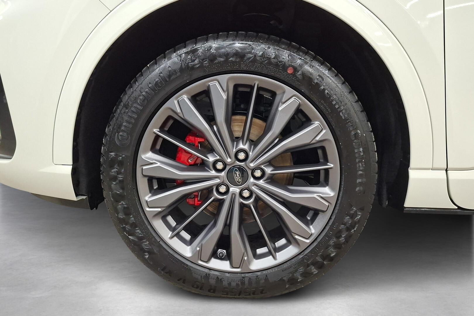 FORD Kuga 2026