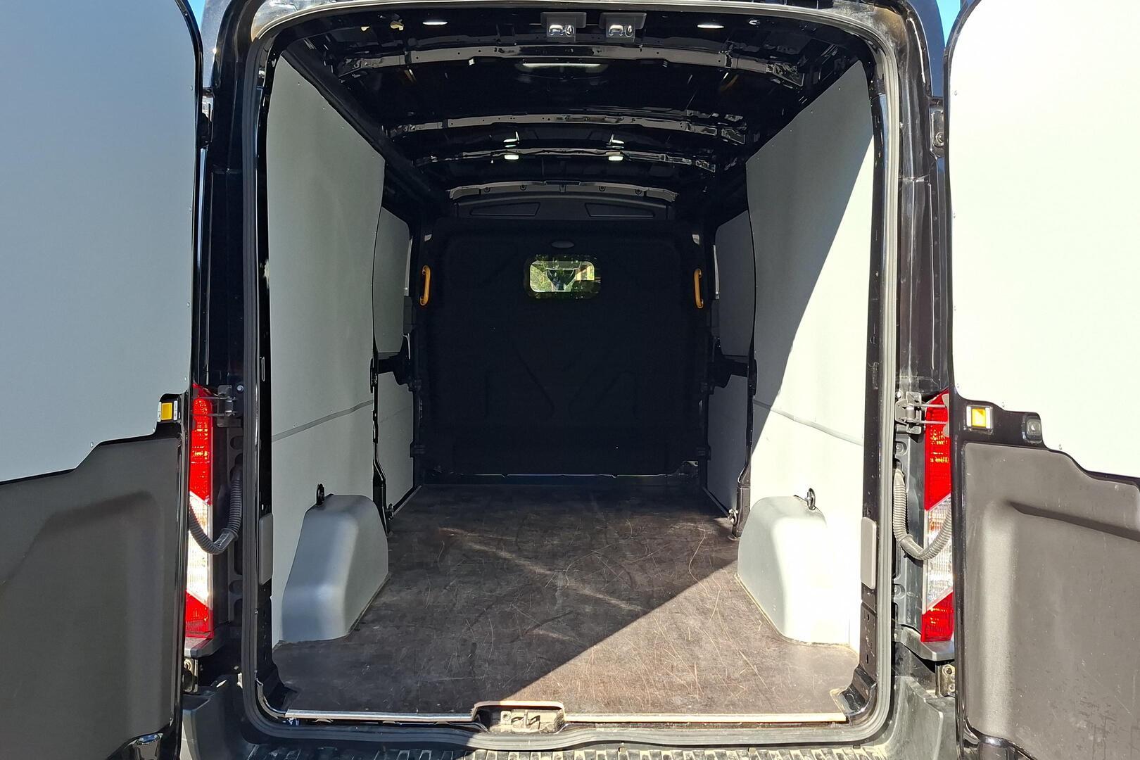 FORD Transit 2025