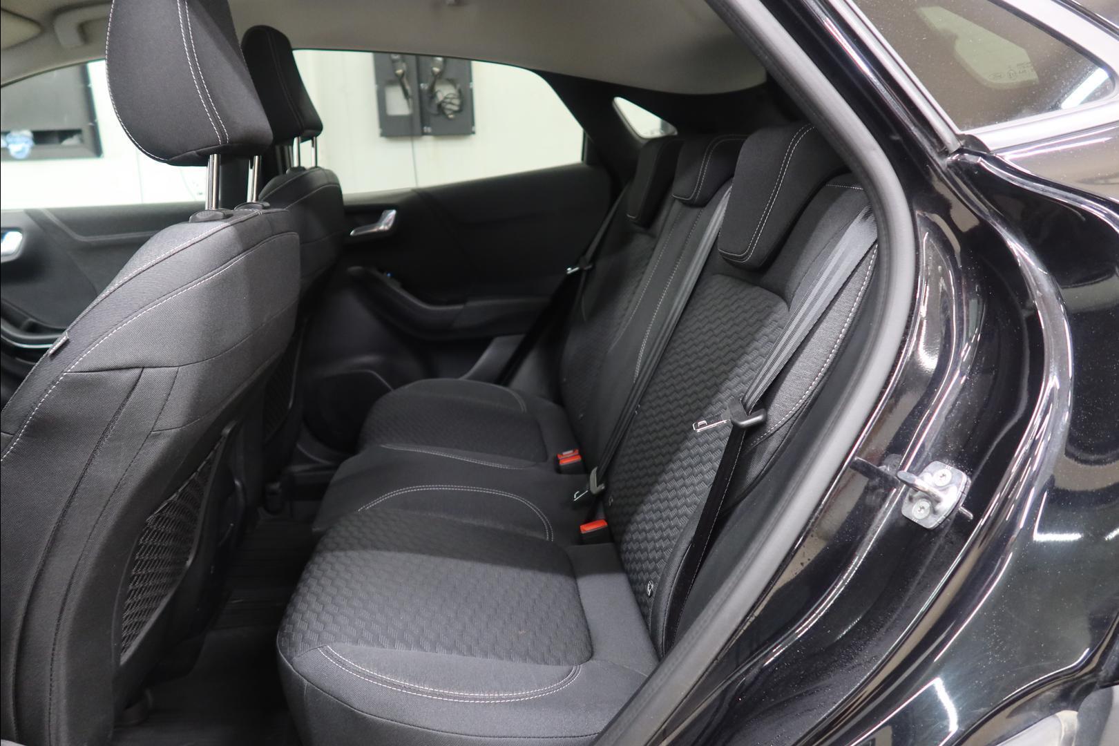 FORD Puma 21
