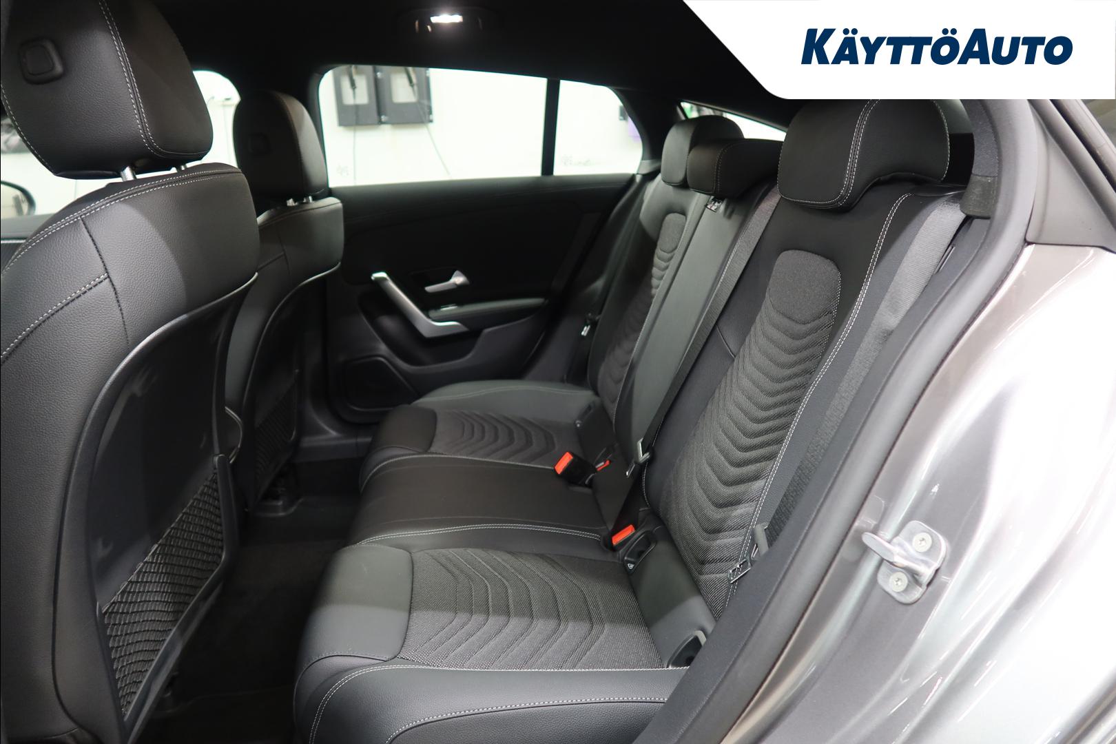 Mercedes-Benz CLA 2025