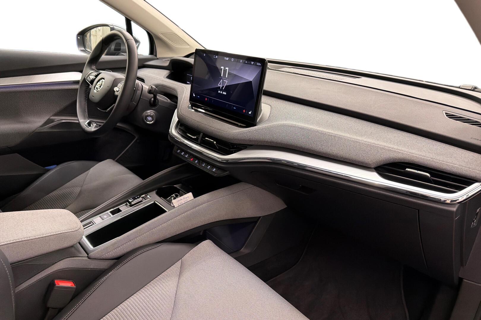SKODA Enyaq 2023