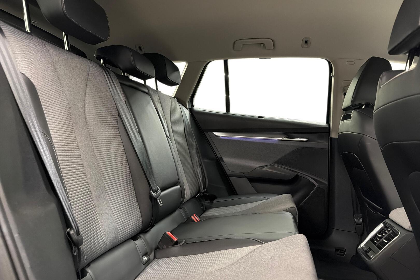 SKODA Enyaq 2023