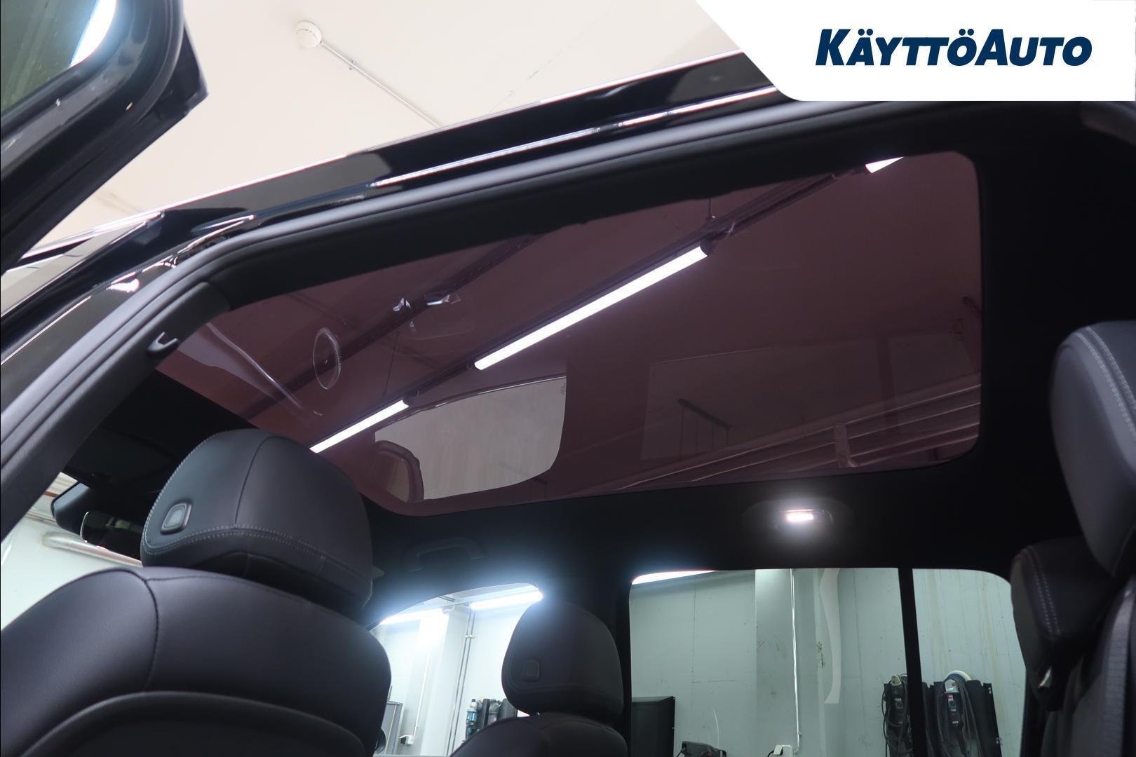 MERCEDES-BENZ GLB 2026