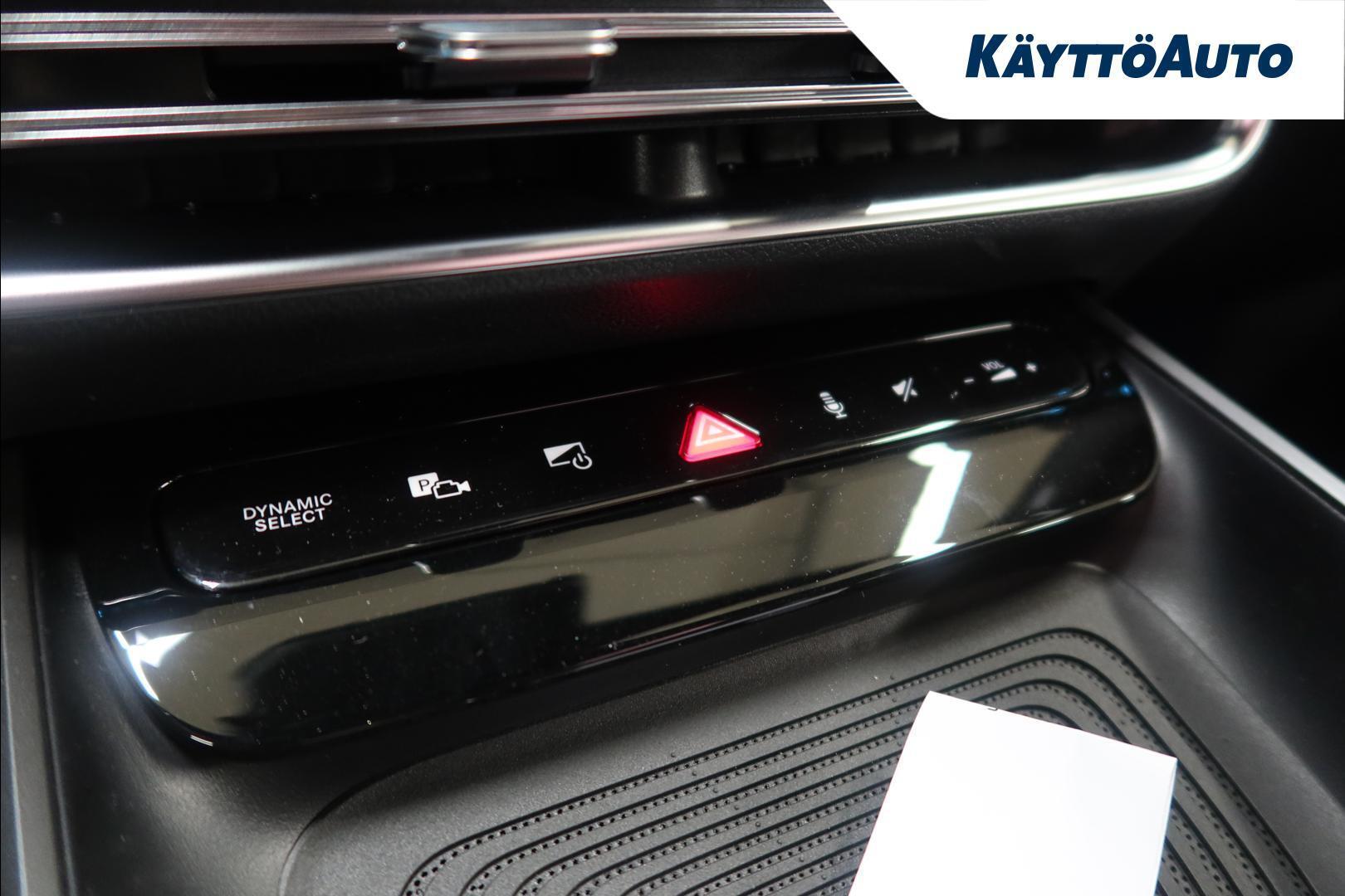 MERCEDES-BENZ GLB 2026