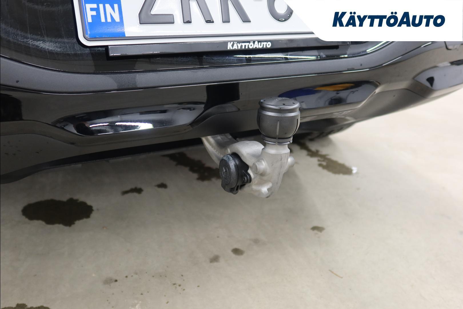 MERCEDES-BENZ GLB 2026