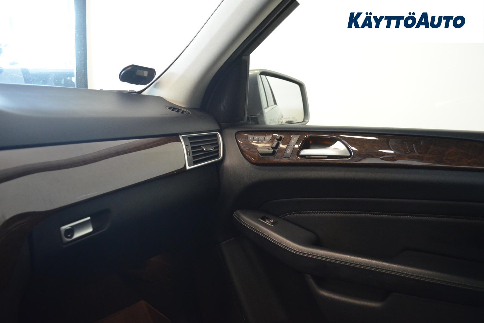 MERCEDES-BENZ ML 2012