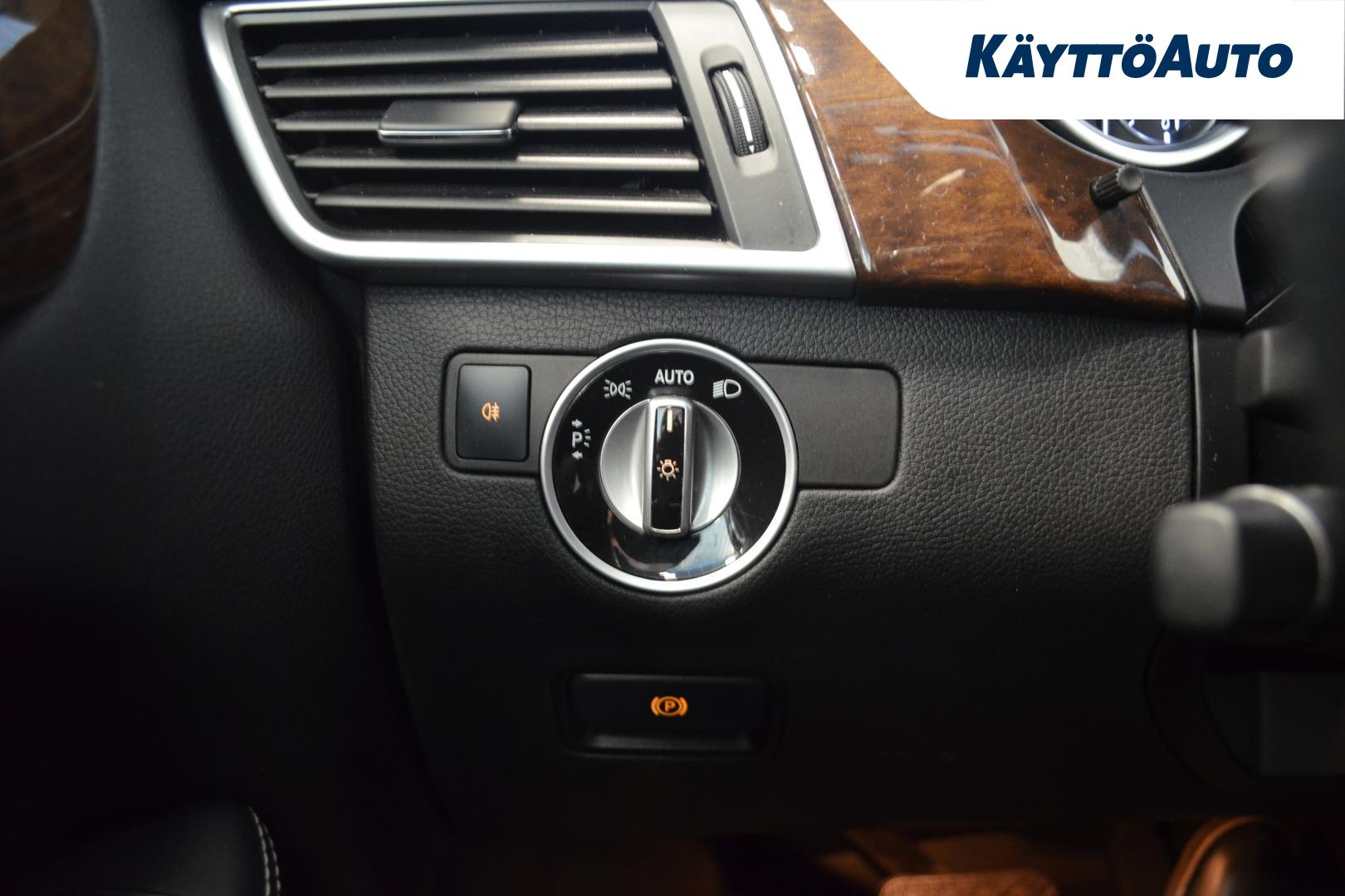 MERCEDES-BENZ ML 2012