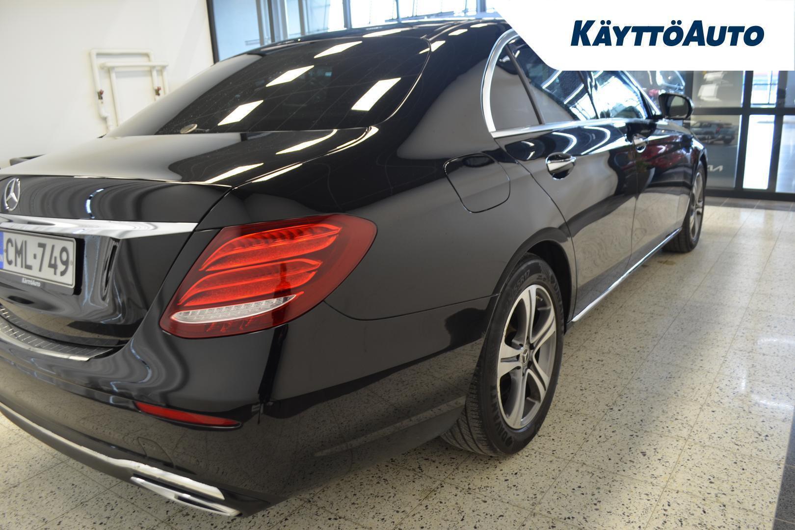 MERCEDES-BENZ E 6