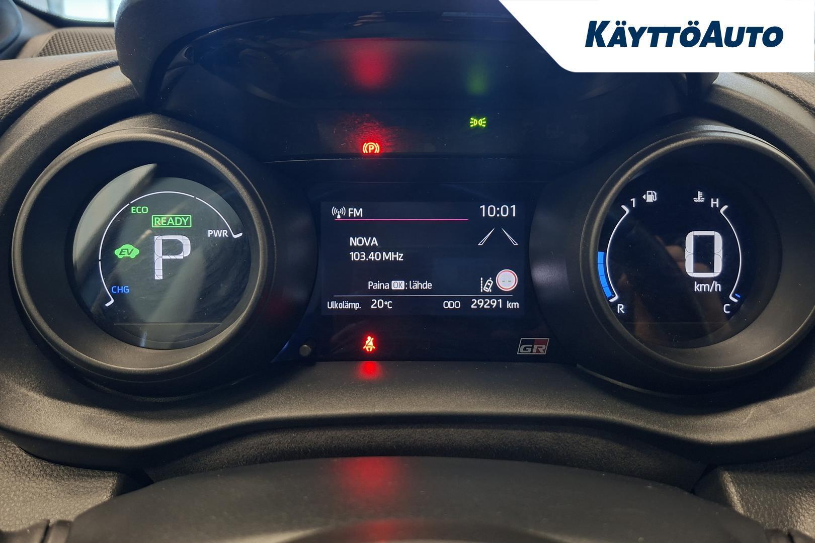 TOYOTA Yaris 16