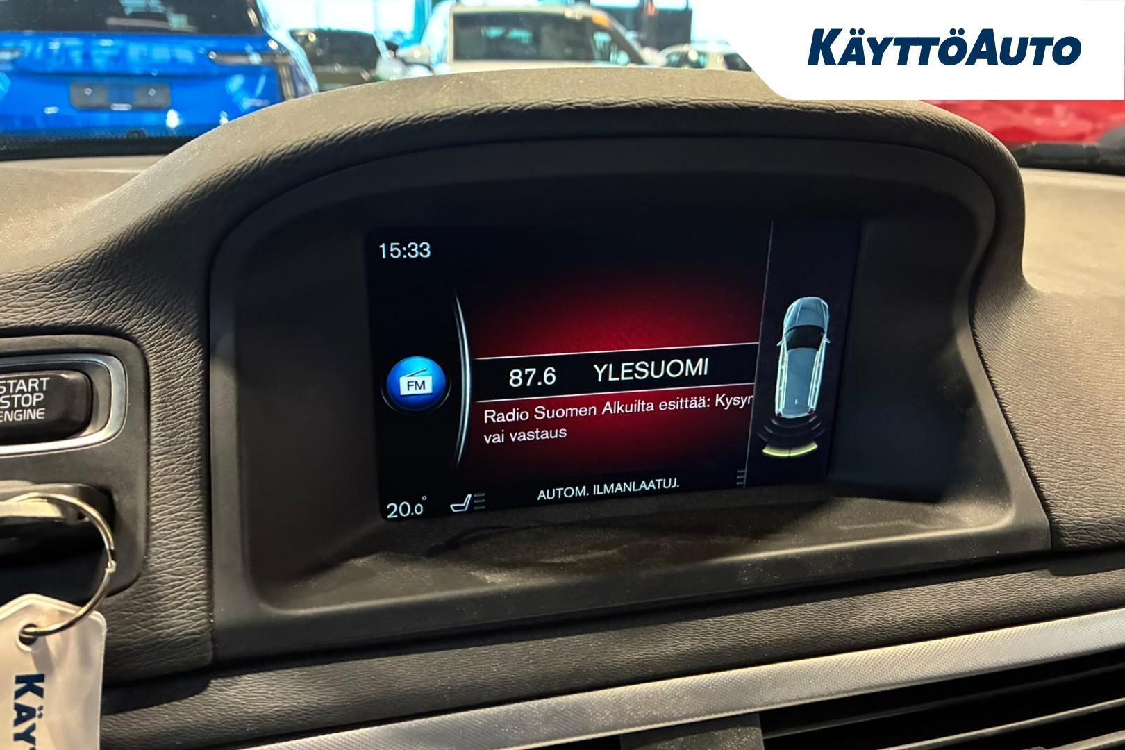 VOLVO V70 2015