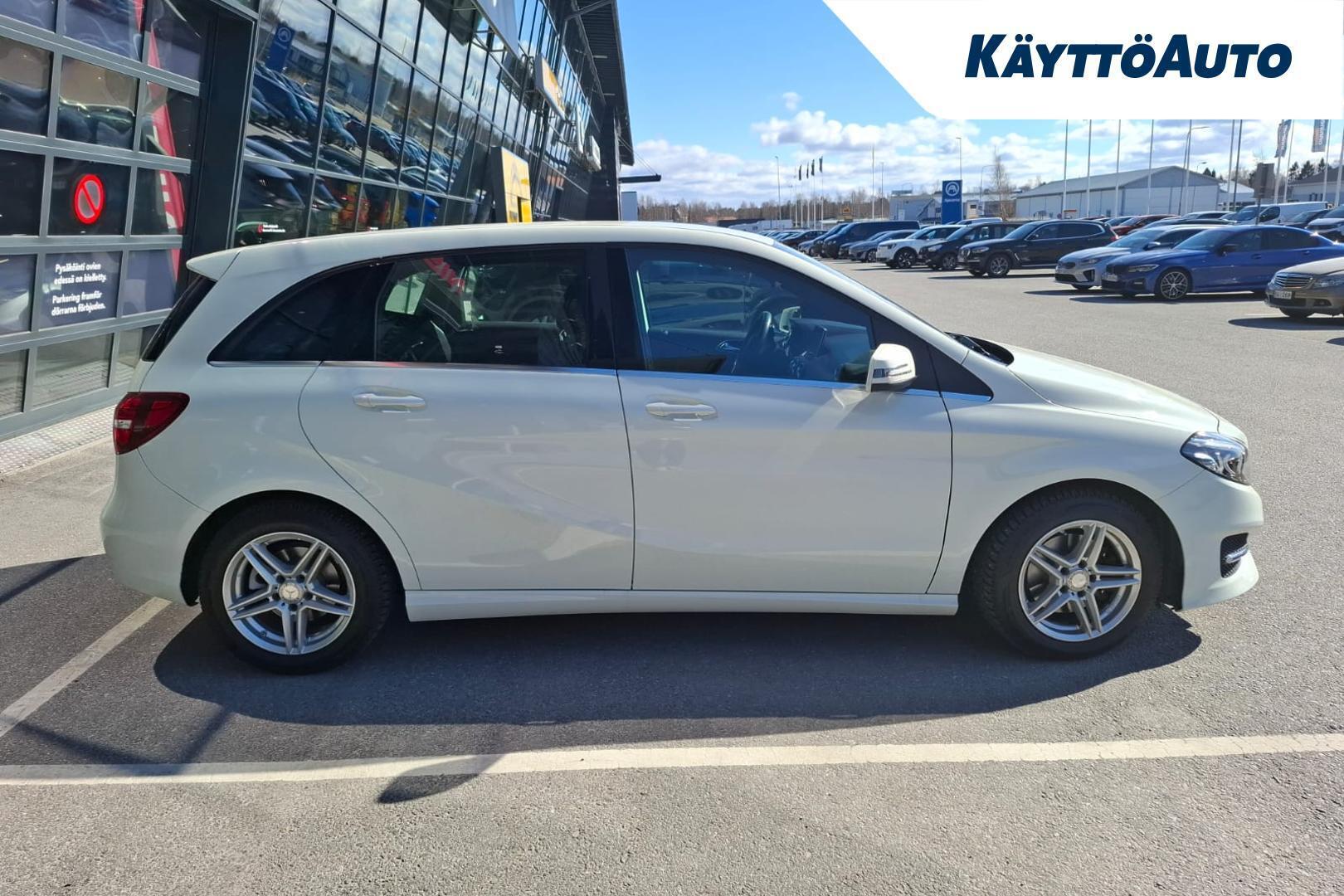 MERCEDES-BENZ B 2016