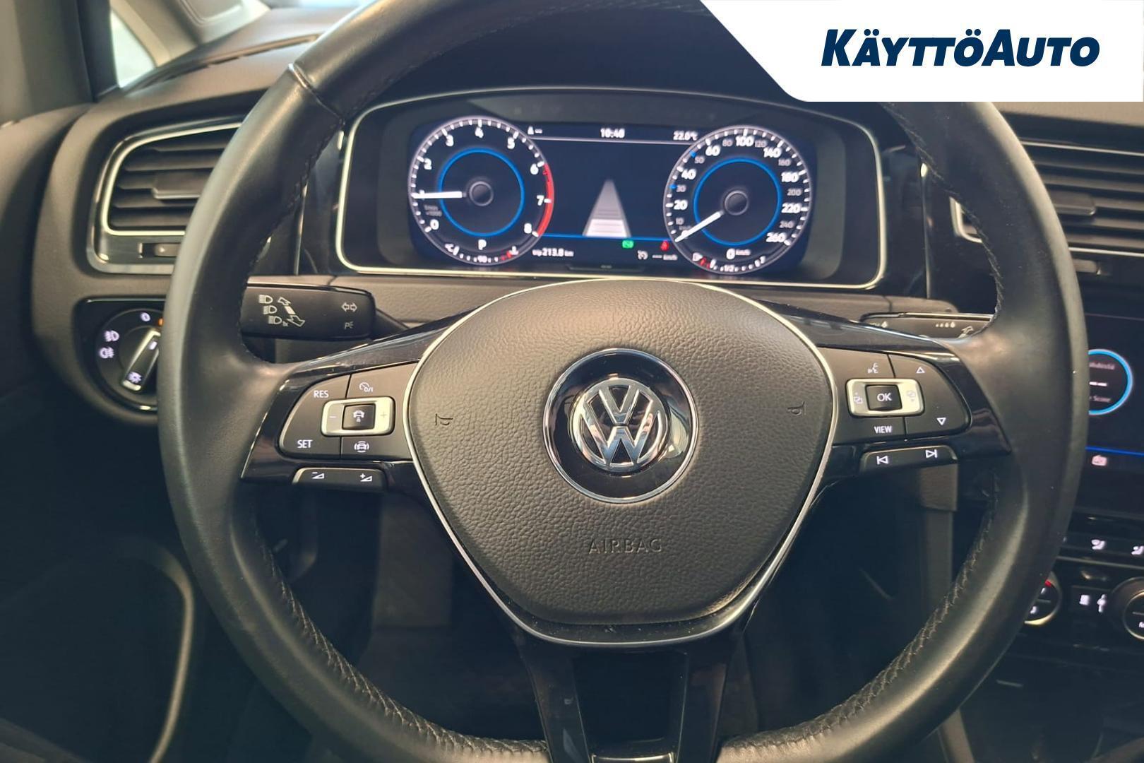 VOLKSWAGEN Golf 2019