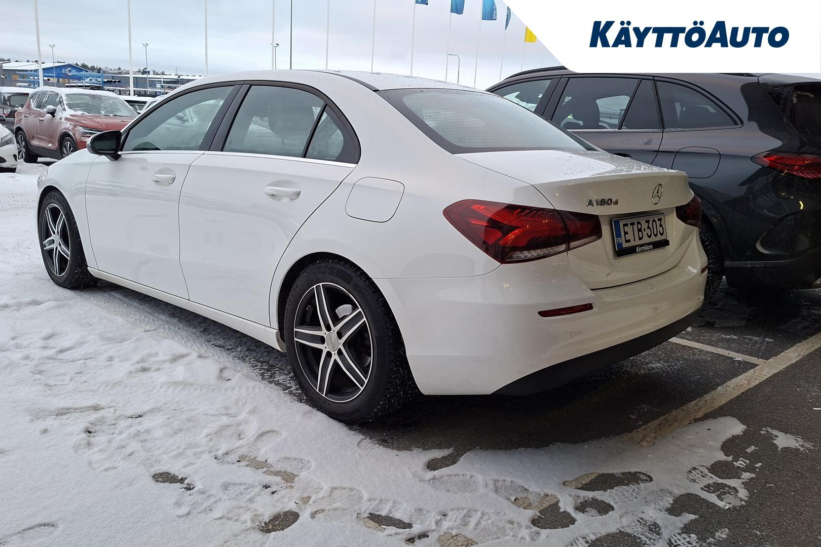 MERCEDES-BENZ A 2020