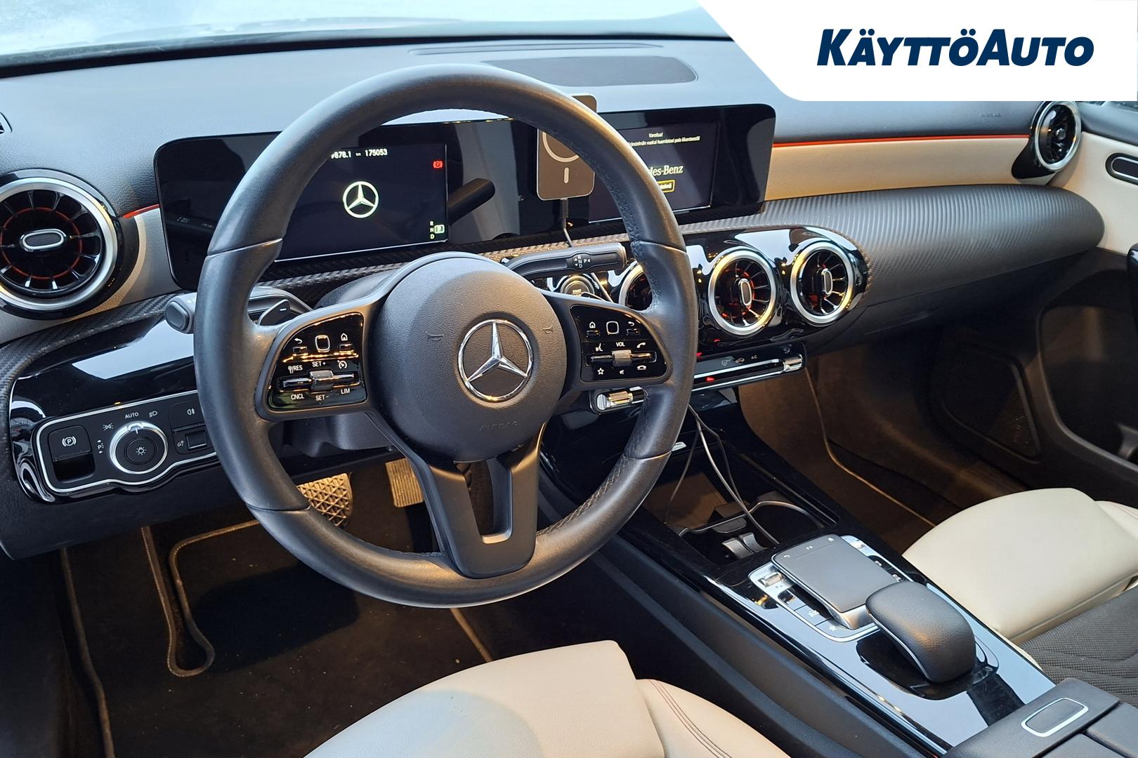 MERCEDES-BENZ A 2020