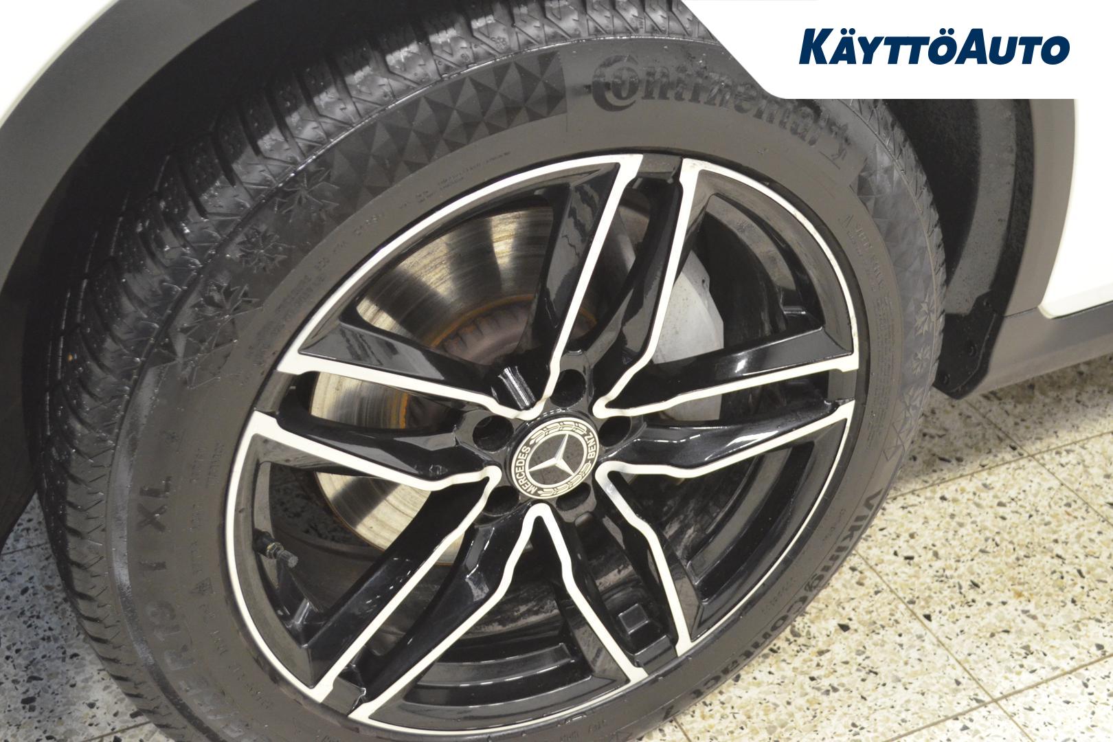 MERCEDES-BENZ GLC 2020