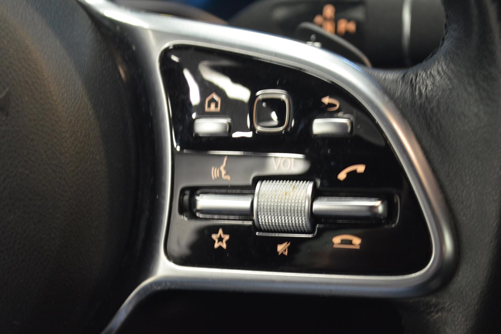 MERCEDES-BENZ GLC 2020