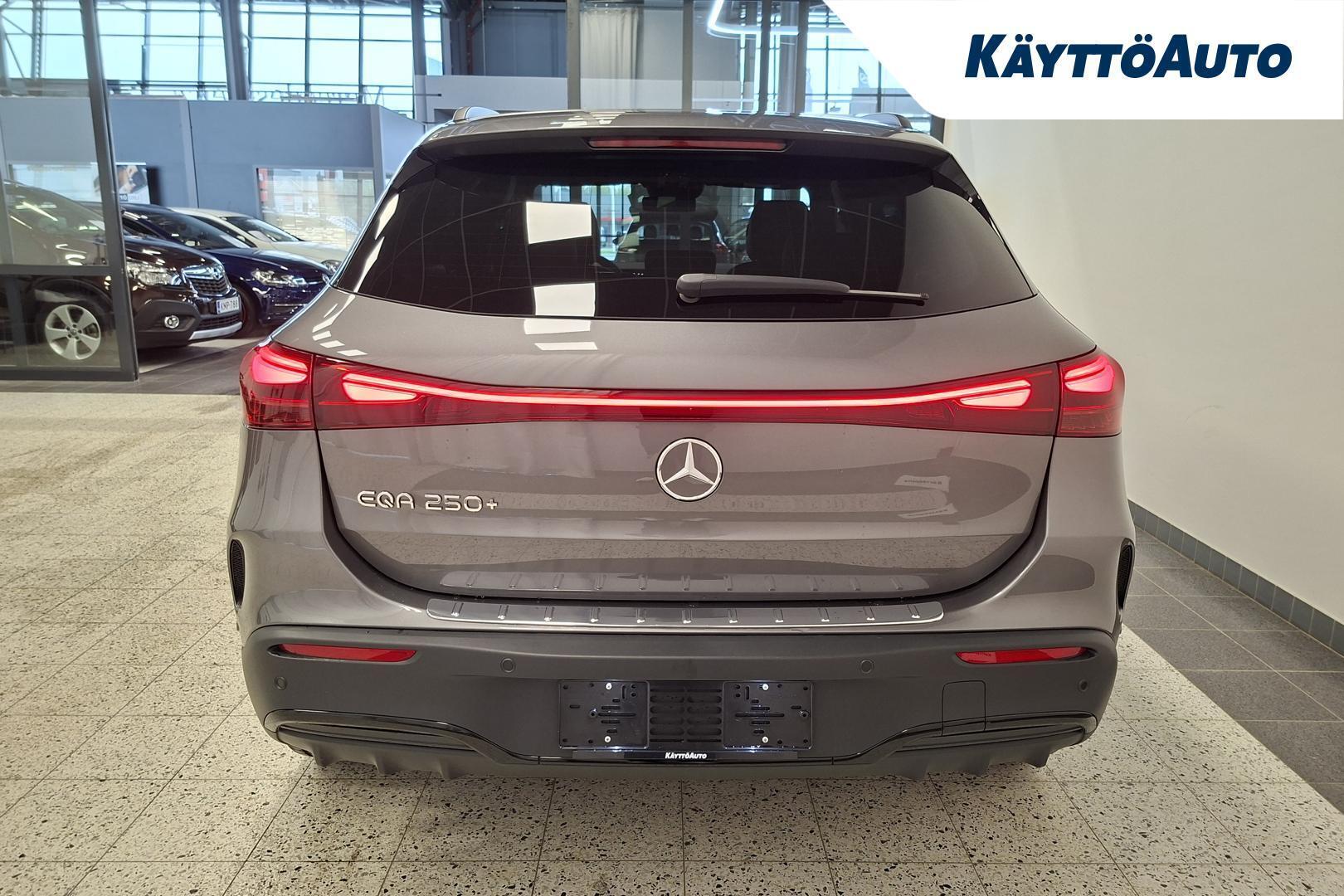 MERCEDES-BENZ EQA 5