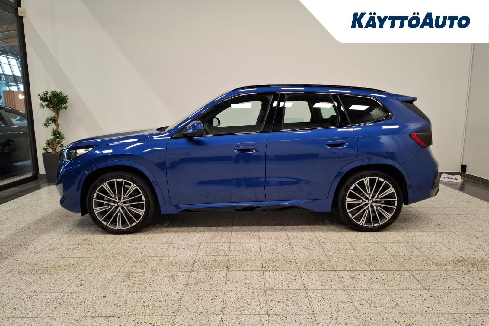 BMW IX1 3