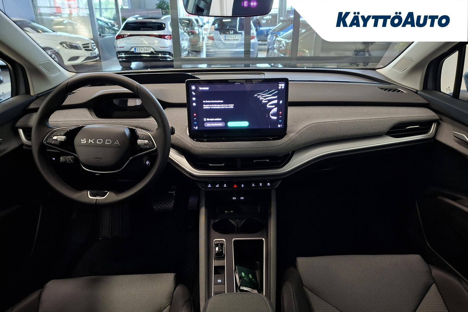 SKODA Enyaq 8