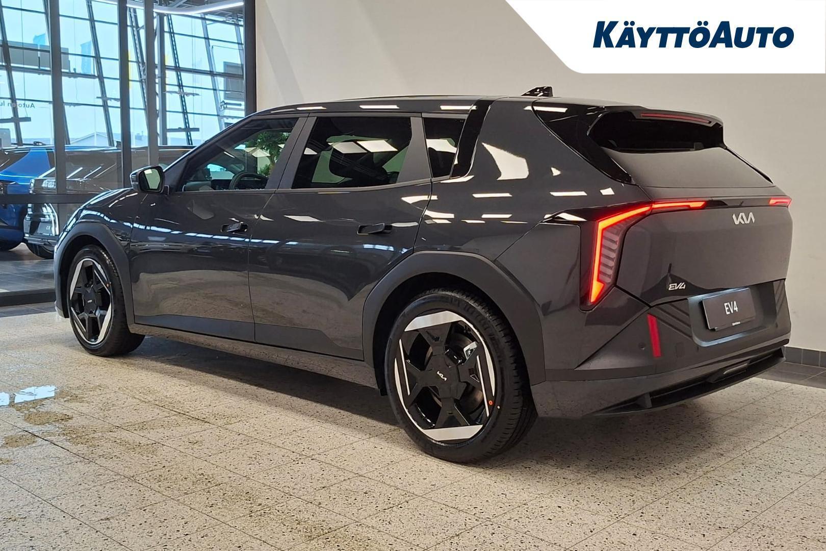KIA EV4 2027