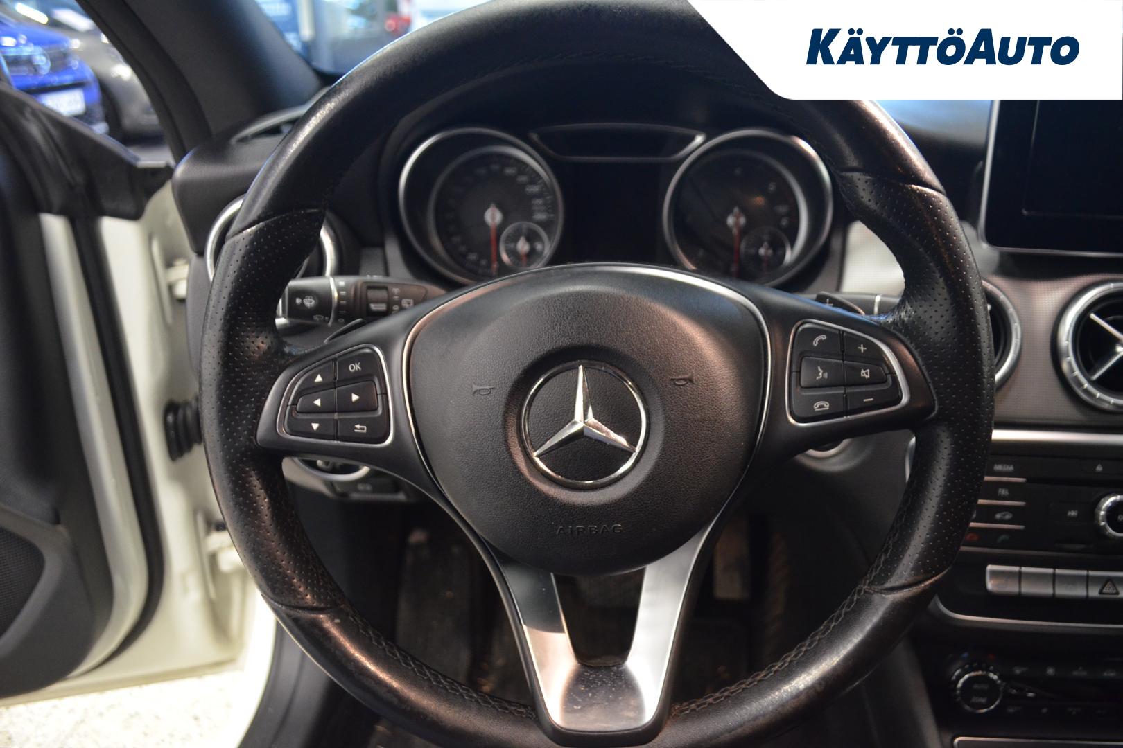 MERCEDES-BENZ CLA 2016